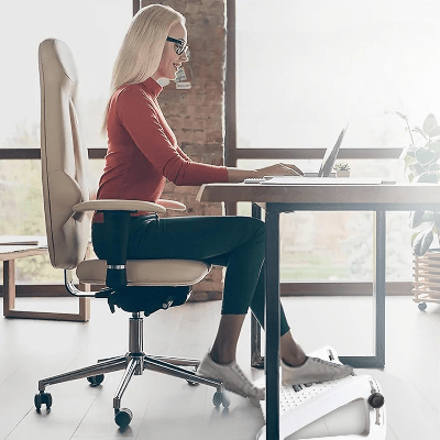 REPOSE PIED - RelaxDesk™ - Blanc - Branche ton Univers !